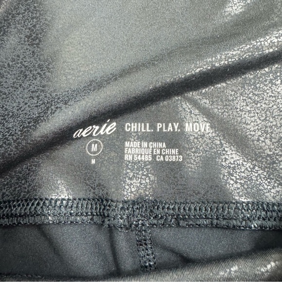 Aerie Offline Hugger Black Crackled Faux Leather Legging Size Medium - Picture 4 of 6